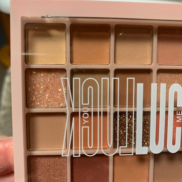 GEAIMEI Peach Gift Box with Luck Design - Picture 3 of 6